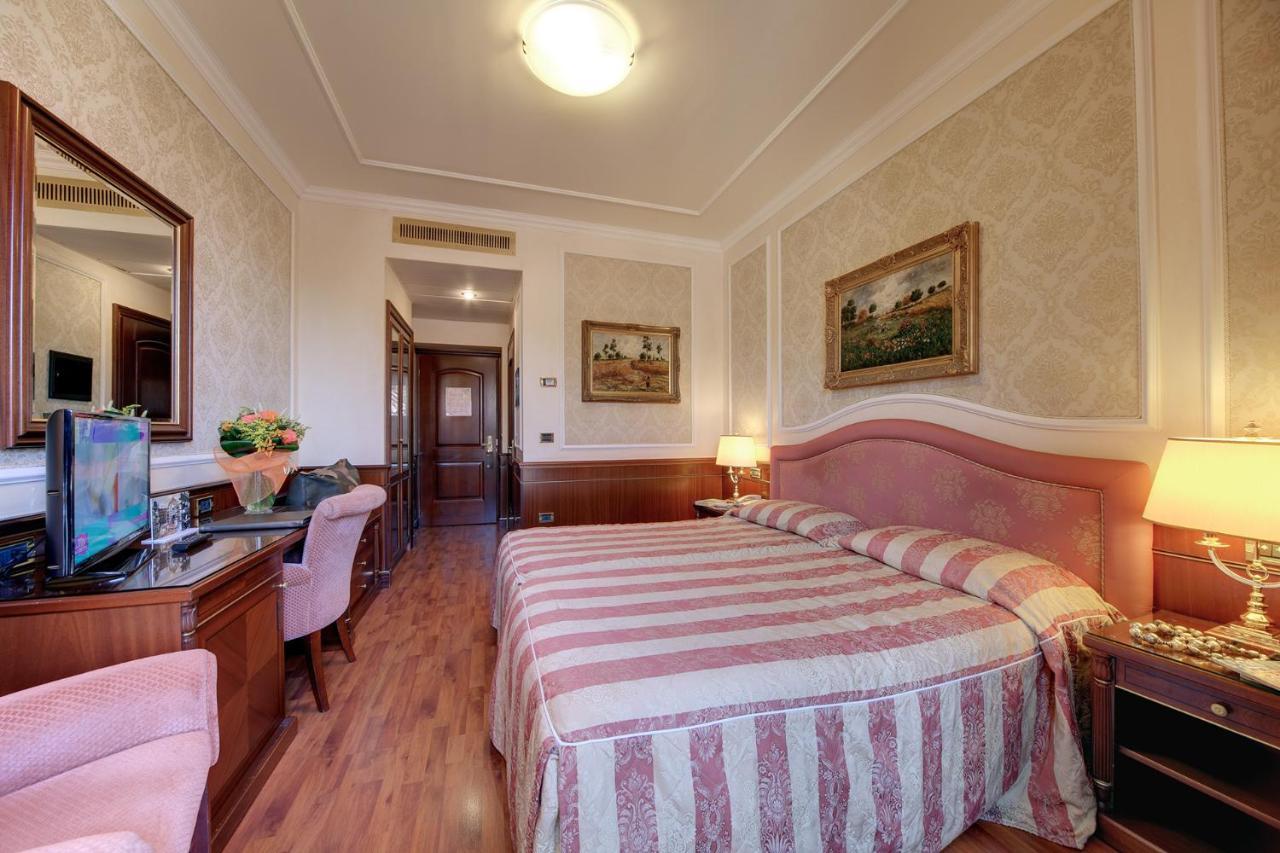 Hotel Simplon Μπαβένο Εξωτερικό φωτογραφία