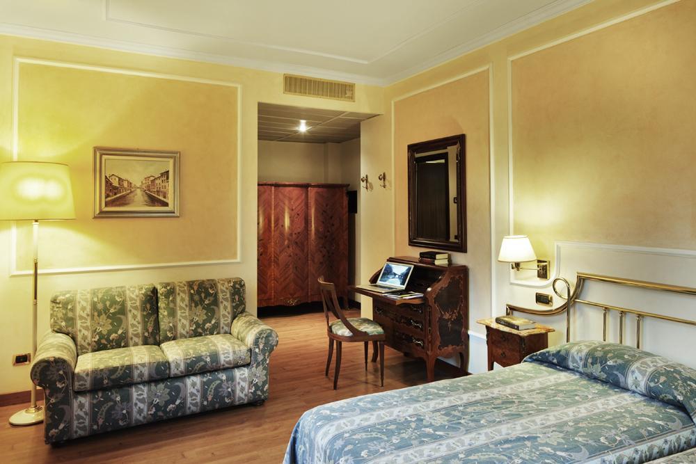 Hotel Simplon Μπαβένο Εξωτερικό φωτογραφία